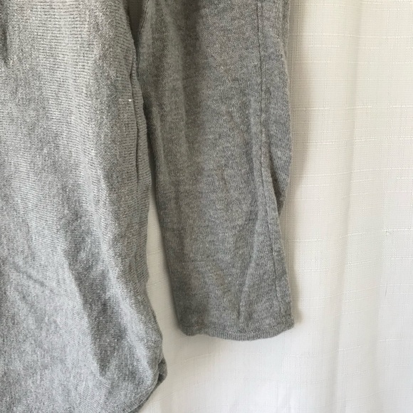 Micheal micheal kors gray long sleeve lightweight sweater size medium - Picture 4 of 10